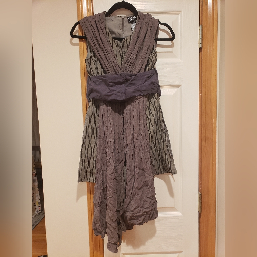 Star Wars Galaxy's Edge Rey’s Ahch-To Child Outfit